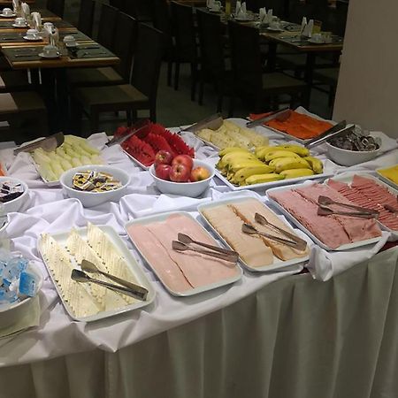 Hotel Atlantico Travel Copacabana Rio de Janeiro Exterior photo Breakfast buffet at a hotel