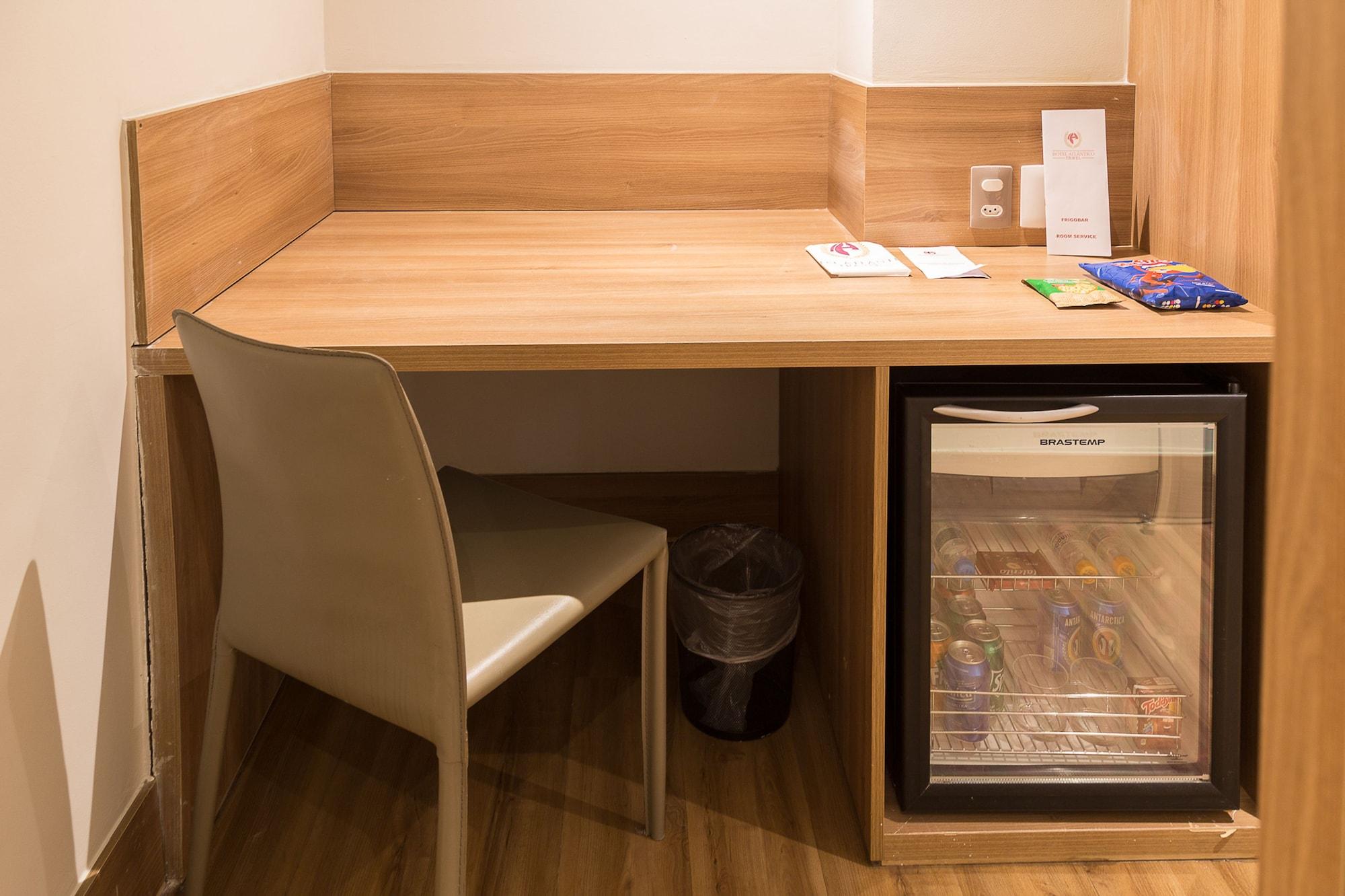 Hotel Atlantico Travel Copacabana Rio de Janeiro Exterior photo Desk and fridge in a room at the hotel