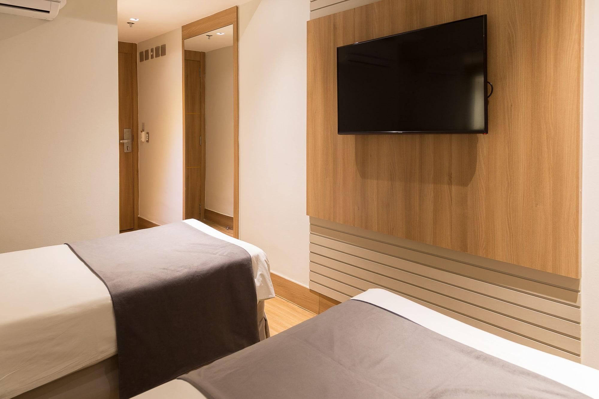 Hotel Atlantico Travel Copacabana Rio de Janeiro Exterior photo A room at the hotel