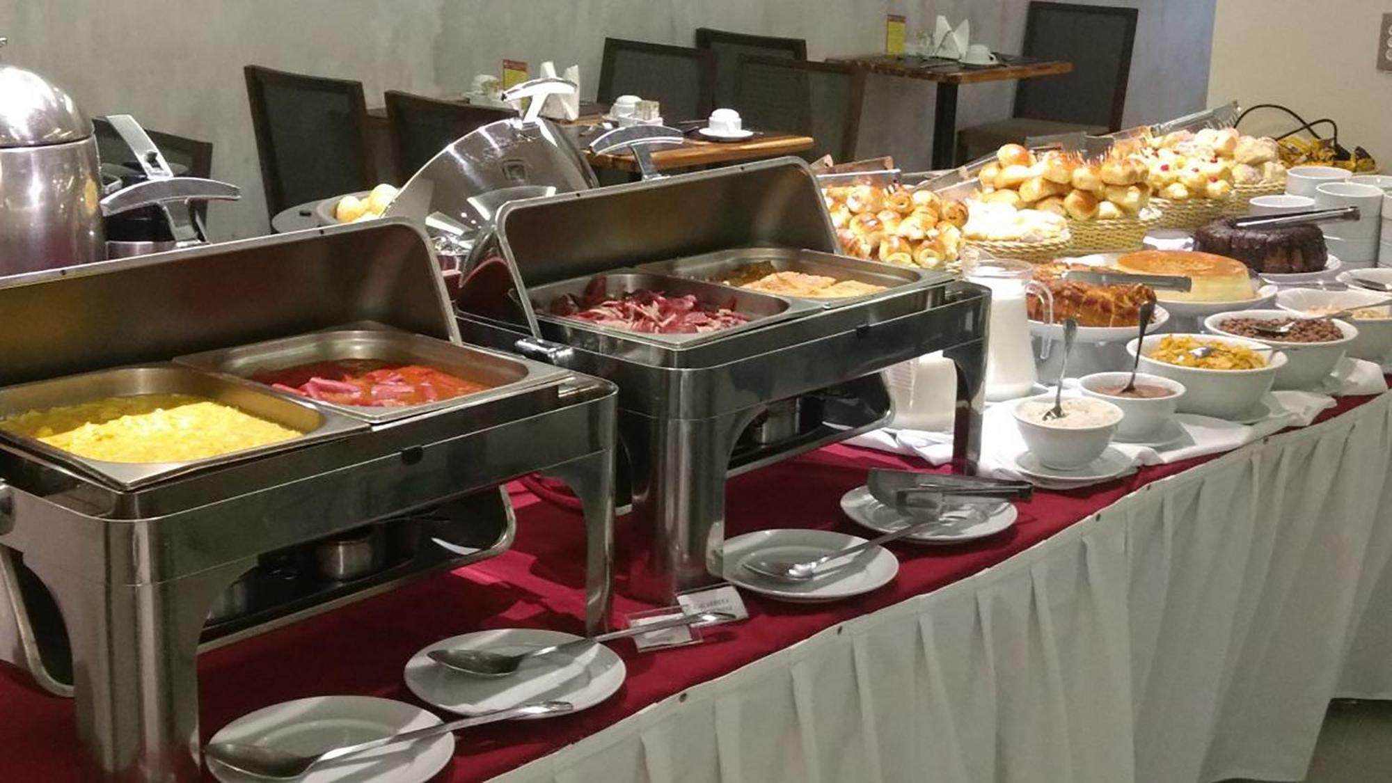 Hotel Atlantico Travel Copacabana Rio de Janeiro Exterior photo Breakfast buffet