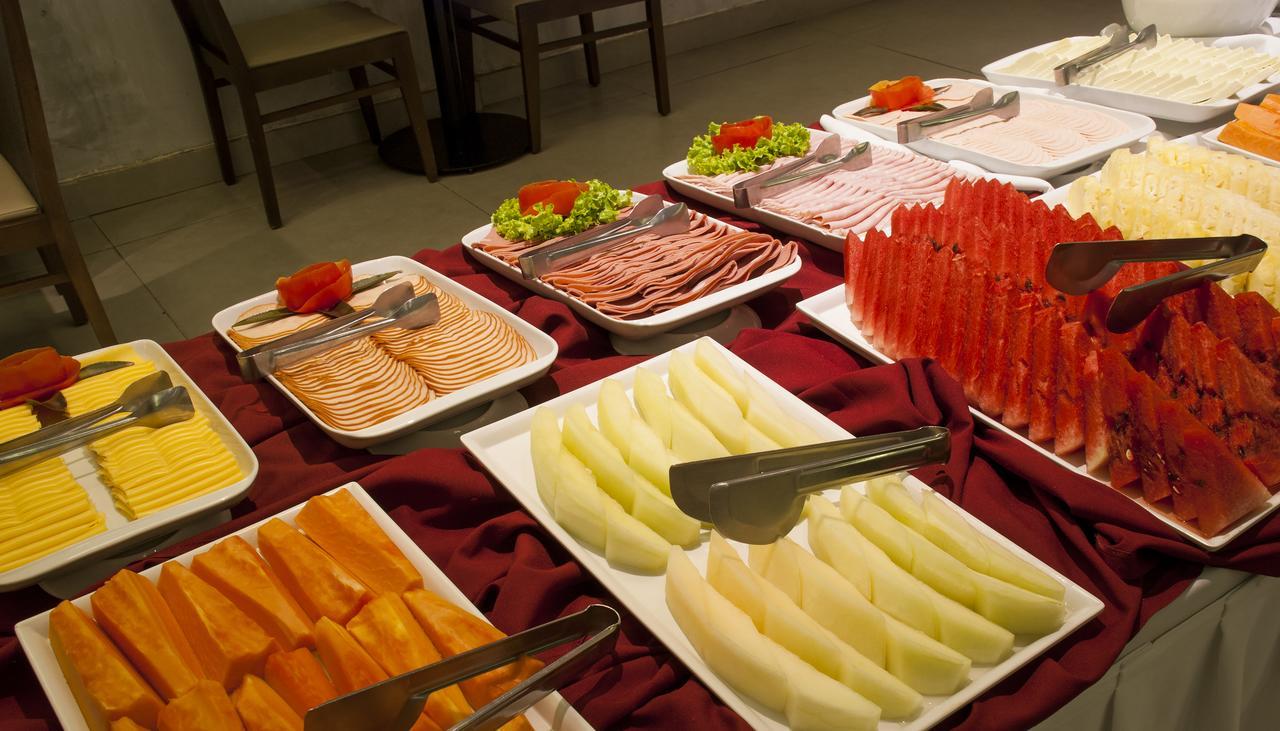 Hotel Atlantico Travel Copacabana Rio de Janeiro Exterior photo Breakfast buffet